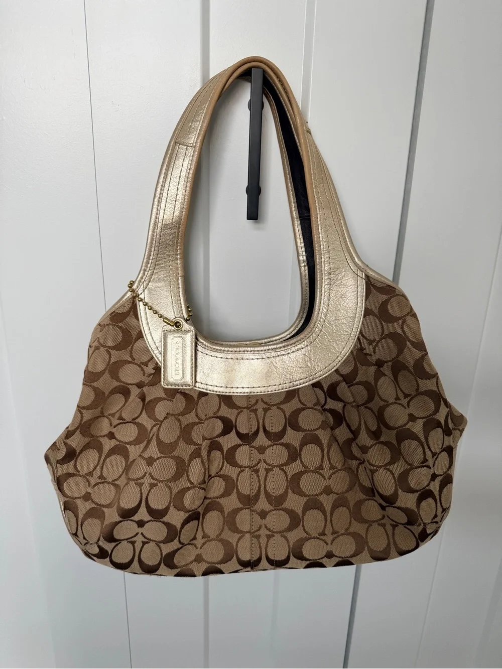 ✨ Coach Ergo Signature Pleated Shoulder Bag – Gold/Tan – Excellent Condition ✨
